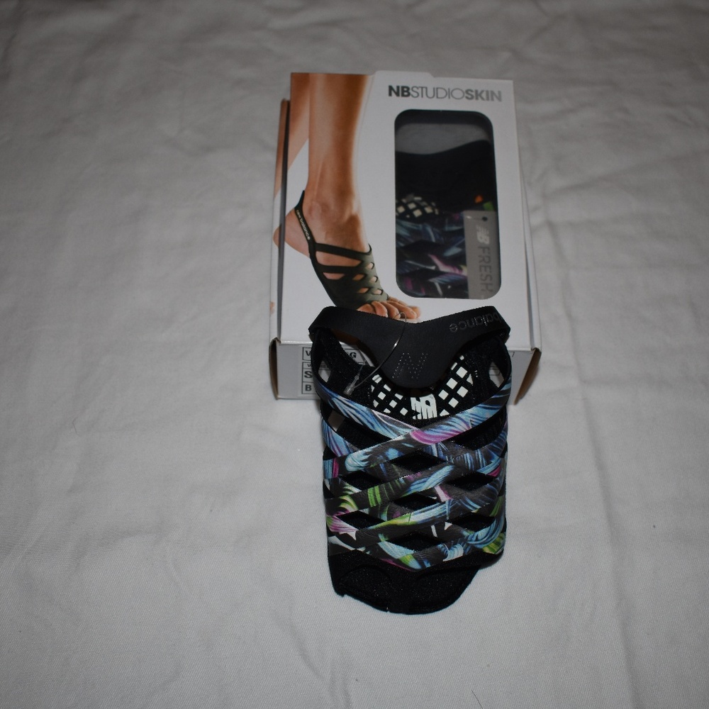New Balance Studio Skin Yoga shoes